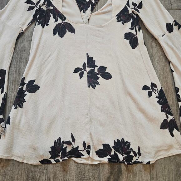 Free People Wanderer Mini Dress Womens Size S Ivory Combo Bell Sleeve Cut Out - Picture 11 of 16